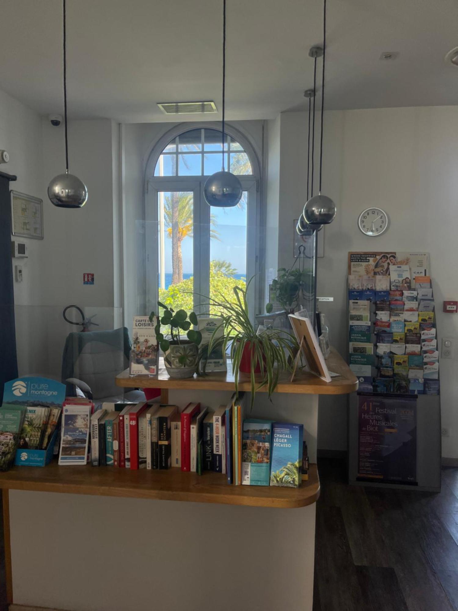 Hotel Flots D'azur 3*
