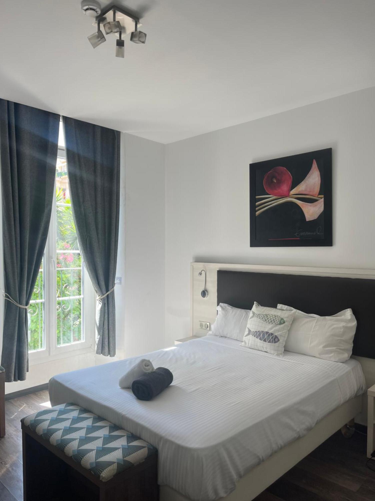 Hotel Flots D'azur 3*