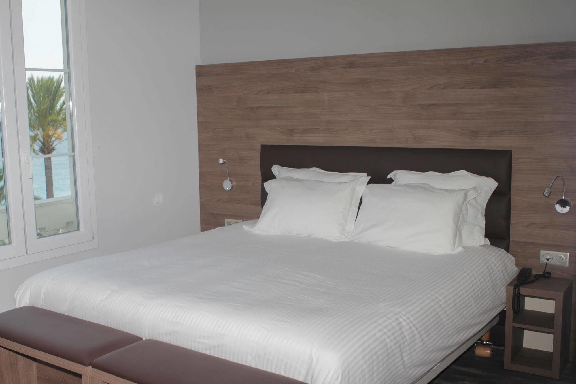 Flots D'azur 3*